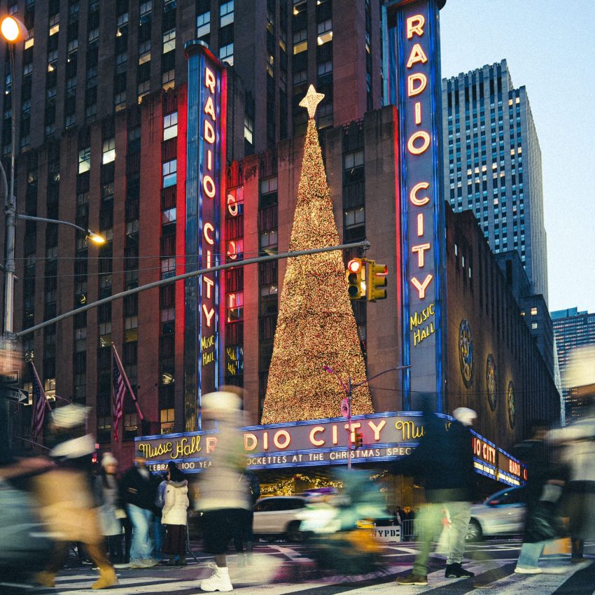 Best time to visit New York City for Christmas holiday lights